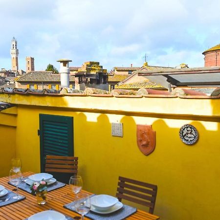 Un Terrazzo Sulla Magia Appartement Siena Buitenkant foto
